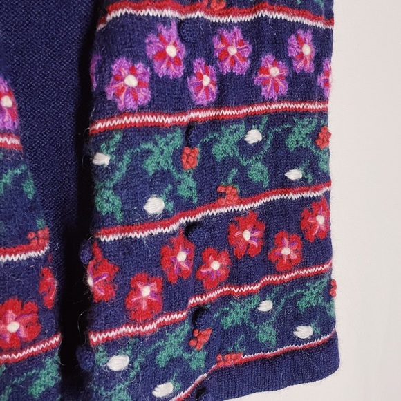 Vintage Susan Bristol Hand Embroidered Sweater Vest Design By Moussie - Picture 6 of 7